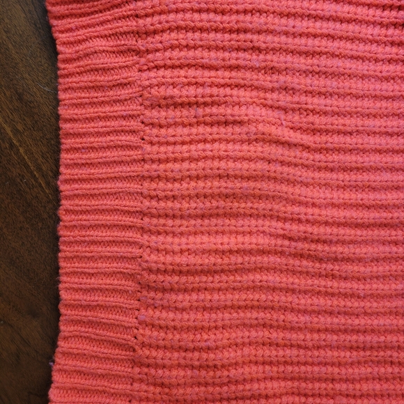 Aritzia Sweater - Picture 7 of 7